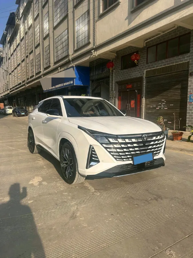 2025 ChangAn UNI-Z 1.5T 188HP L4 7DCT,autocango,china used car exporter,china ev exporter,chinese used car exporter,chinese used ev exporter