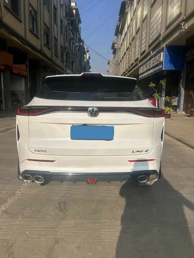 2025 ChangAn UNI-Z 1.5T 188HP L4 7DCT,autocango,china used car exporter,china ev exporter,chinese used car exporter,chinese used ev exporter