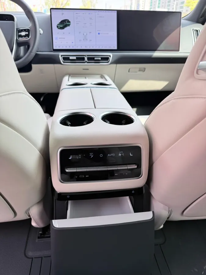 2022 Li L9 Range Extended 154HP REEV 42.6KWH,autocango,china used car exporter,china ev exporter,chinese used car exporter,chinese used ev exporter