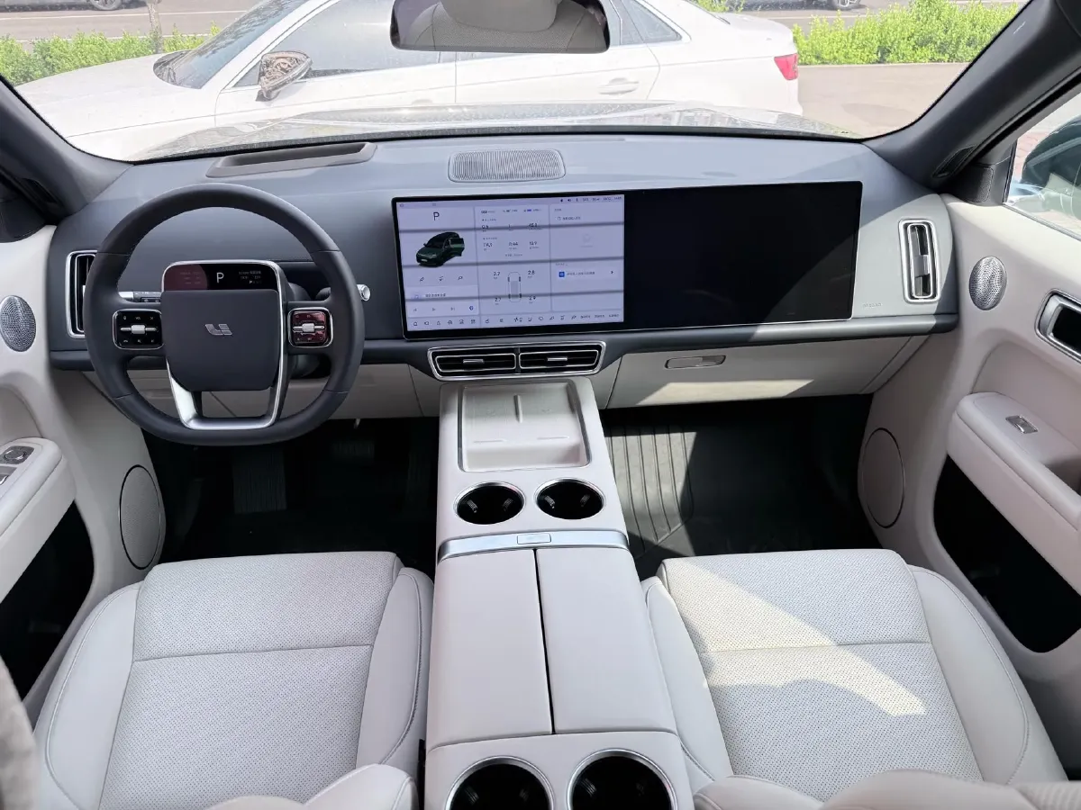 2022 Li L9 Range Extended 154HP REEV 42.6KWH,autocango,china used car exporter,china ev exporter,chinese used car exporter,chinese used ev exporter