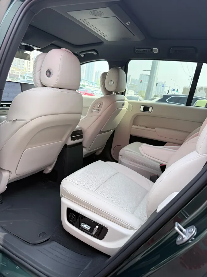 2022 Li L9 Range Extended 154HP REEV 42.6KWH,autocango,china used car exporter,china ev exporter,chinese used car exporter,chinese used ev exporter