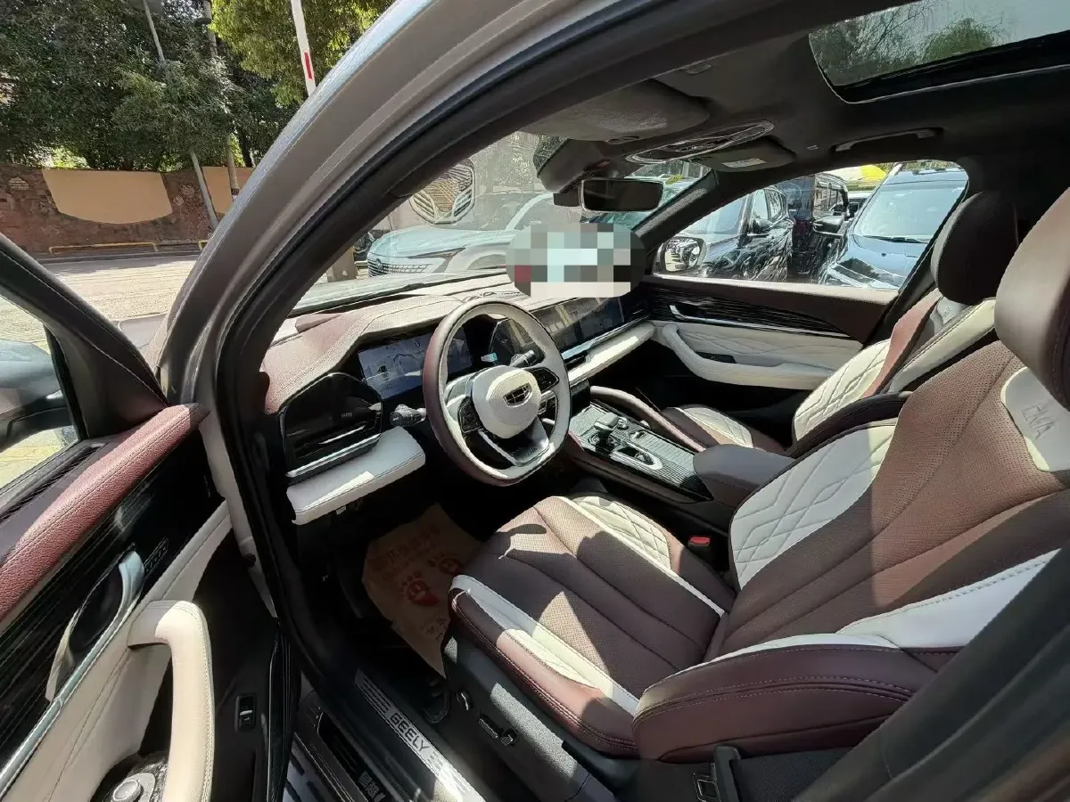 2021 Geely Monjaro 2.0T 218HP L4 7DCT,autocango,china used car exporter,china ev exporter,chinese used car exporter,chinese used ev exporter