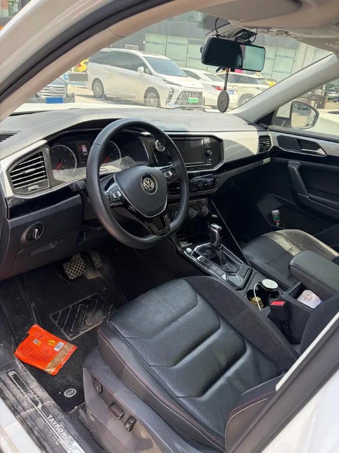 2019 Jeep Cherokee 2.0T 234HP L4 9AT,autocango,china used car exporter,china ev exporter,chinese used car exporter,chinese used ev exporter