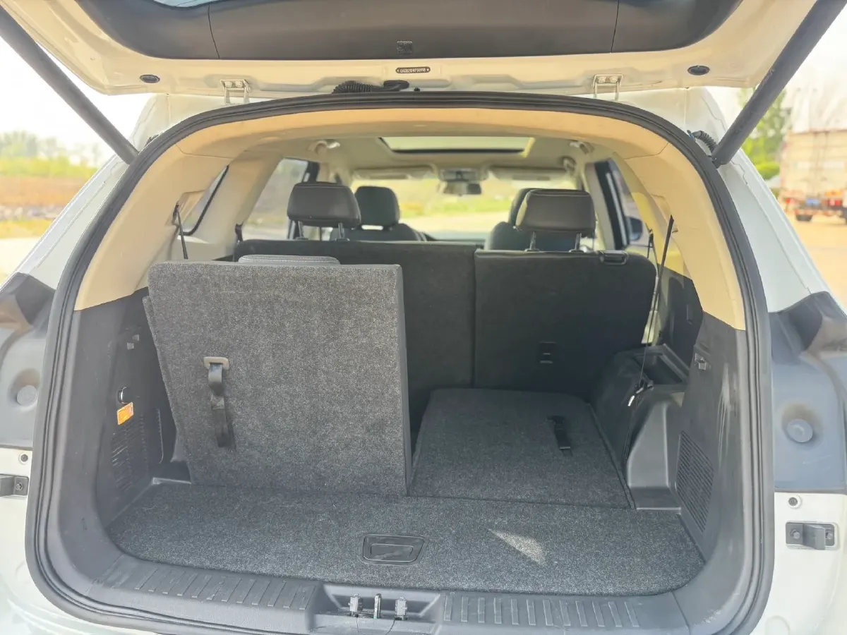 2019 Jetour X90 1.6T 197HP L4 7DCT,autocango,china used car exporter,china ev exporter,chinese used car exporter,chinese used ev exporter