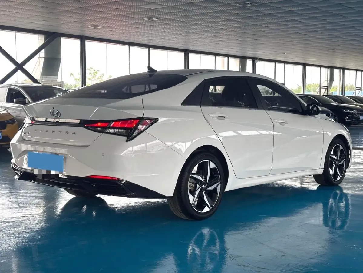 2021 Hyundai Elantra 1.5L 115HP L4 CVT,autocango,china used car exporter,china ev exporter,chinese used car exporter,chinese used ev exporter
