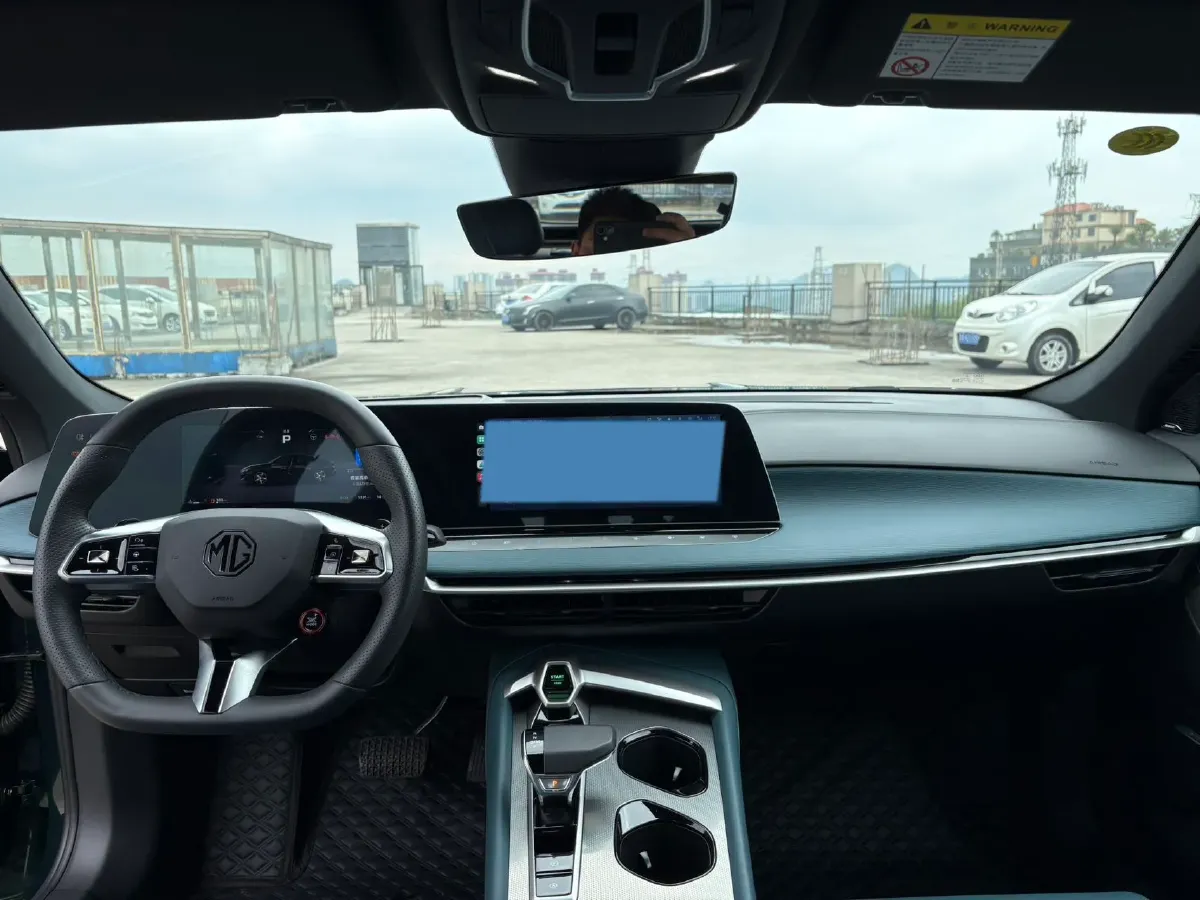 2025 MG 7 2.0T 261HP L4 9AT,autocango,china used car exporter,china ev exporter,chinese used car exporter,chinese used ev exporter