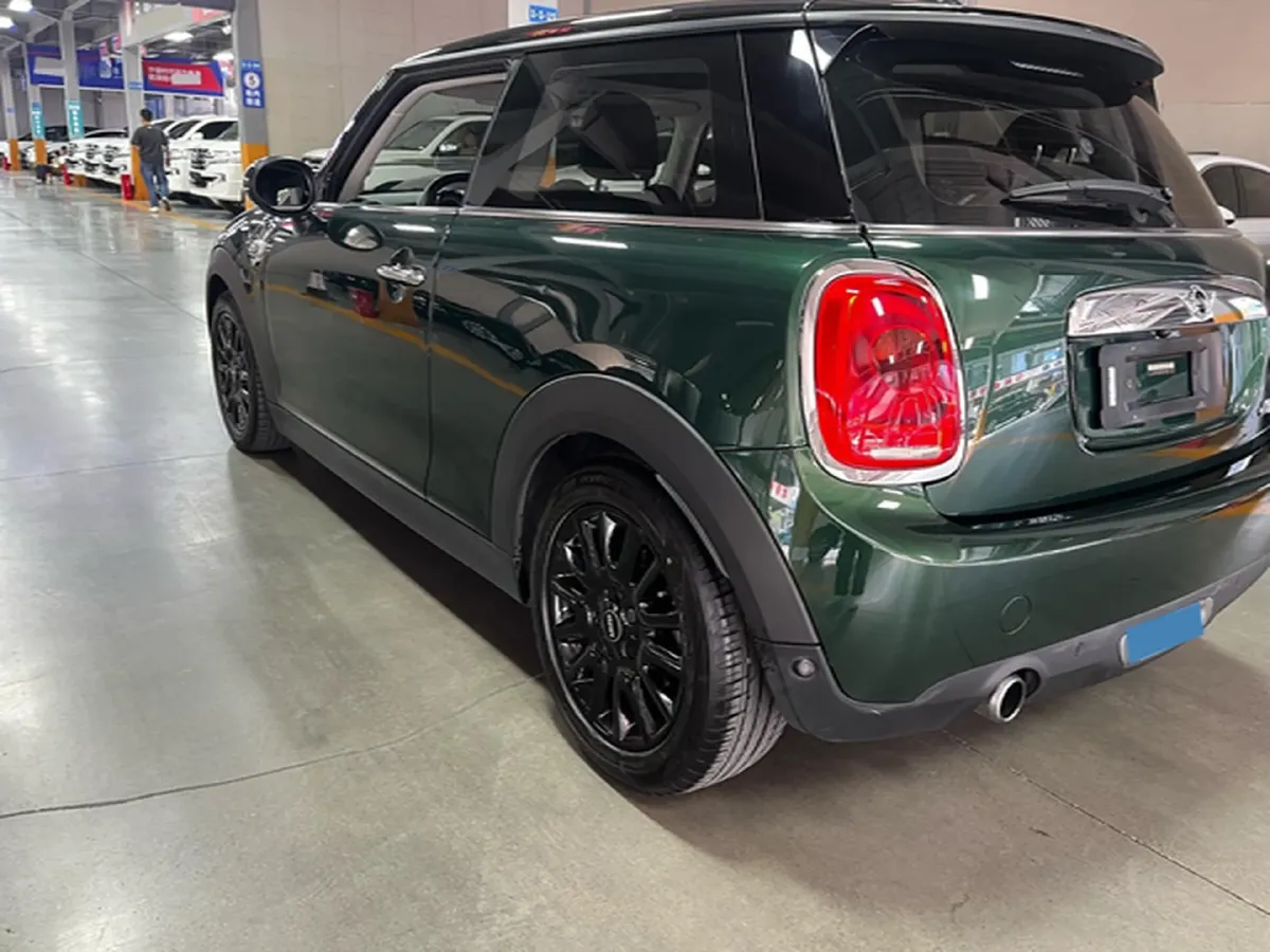 2016 MINI MINI 1.5T 136HP L3 6AT,autocango,china used car exporter,china ev exporter,chinese used car exporter,chinese used ev exporter