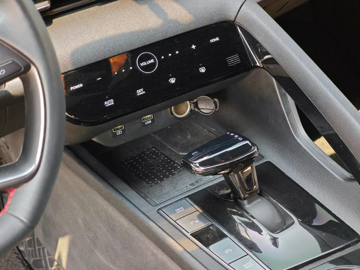 2022 Hyundai Elantra 1.4T 140HP L4 7DCT,autocango,china used car exporter,china ev exporter,chinese used car exporter,chinese used ev exporter