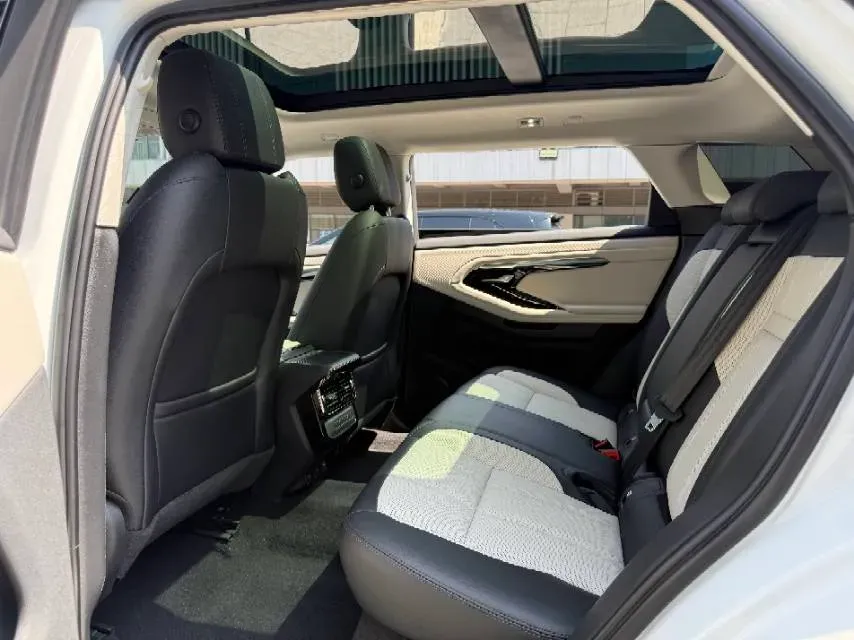 2021 Land Rover Range Rover Evoque 2.0T 249HP L4 9AT,autocango,china used car exporter,china ev exporter,chinese used car exporter,chinese used ev exporter