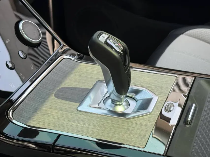 2021 Land Rover Range Rover Evoque 2.0T 249HP L4 9AT,autocango,china used car exporter,china ev exporter,chinese used car exporter,chinese used ev exporter