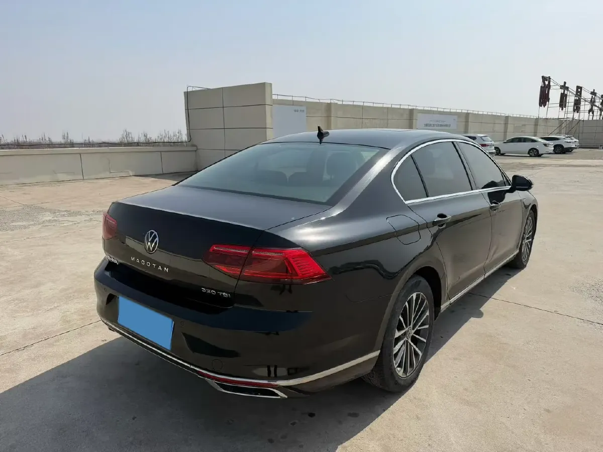 2019 Volkswagen Magotan 2.0T 186HP L4 7DCT,autocango,china used car exporter,china ev exporter,chinese used car exporter,chinese used ev exporter