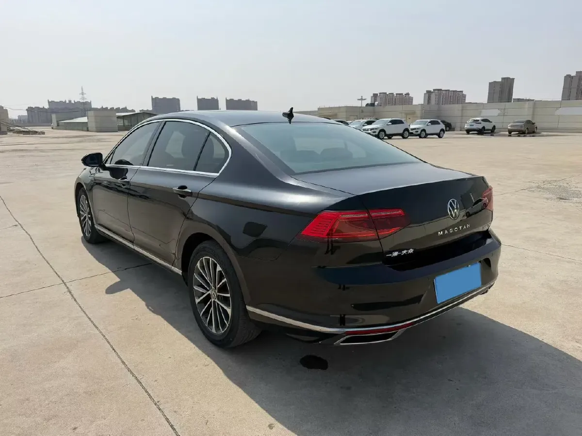 2019 Volkswagen Magotan 2.0T 186HP L4 7DCT,autocango,china used car exporter,china ev exporter,chinese used car exporter,chinese used ev exporter