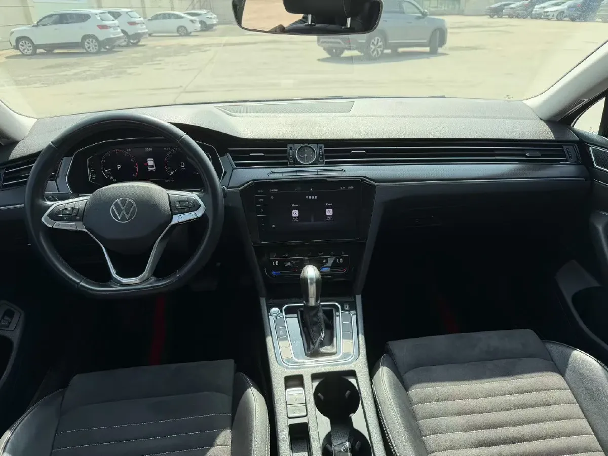 2019 Volkswagen Magotan 2.0T 186HP L4 7DCT,autocango,china used car exporter,china ev exporter,chinese used car exporter,chinese used ev exporter