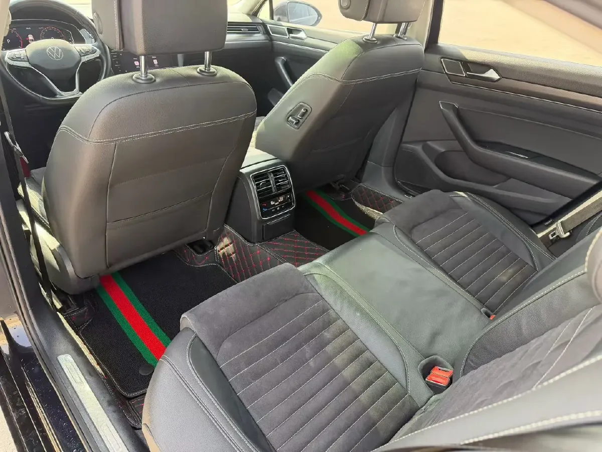 2019 Volkswagen Magotan 2.0T 186HP L4 7DCT,autocango,china used car exporter,china ev exporter,chinese used car exporter,chinese used ev exporter