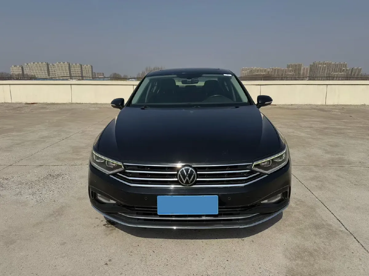 2019 Volkswagen Magotan 2.0T 186HP L4 7DCT,autocango,china used car exporter,china ev exporter,chinese used car exporter,chinese used ev exporter