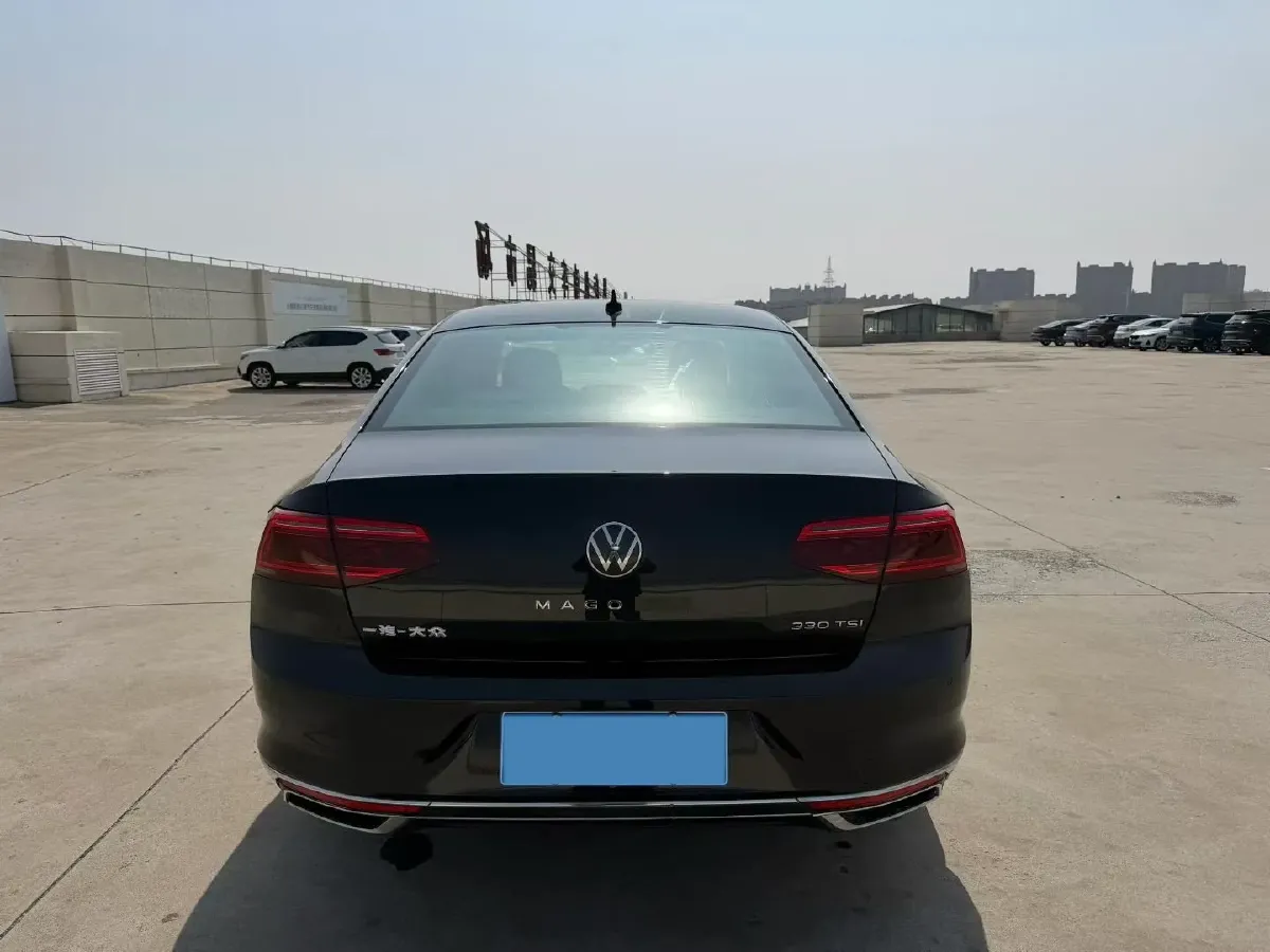 2019 Volkswagen Magotan 2.0T 186HP L4 7DCT,autocango,china used car exporter,china ev exporter,chinese used car exporter,chinese used ev exporter