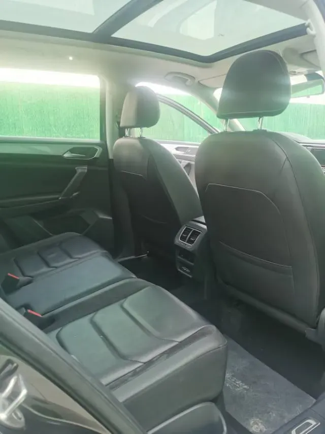 2019 Jeep Cherokee 2.0T 234HP L4 9AT,autocango,china used car exporter,china ev exporter,chinese used car exporter,chinese used ev exporter