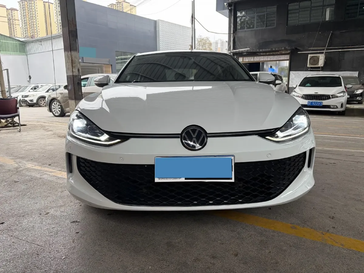 2024 Volkswagen Lamando 1.2T 116HP L4 7DCT,autocango,china used car exporter,china ev exporter,chinese used car exporter,chinese used ev exporter