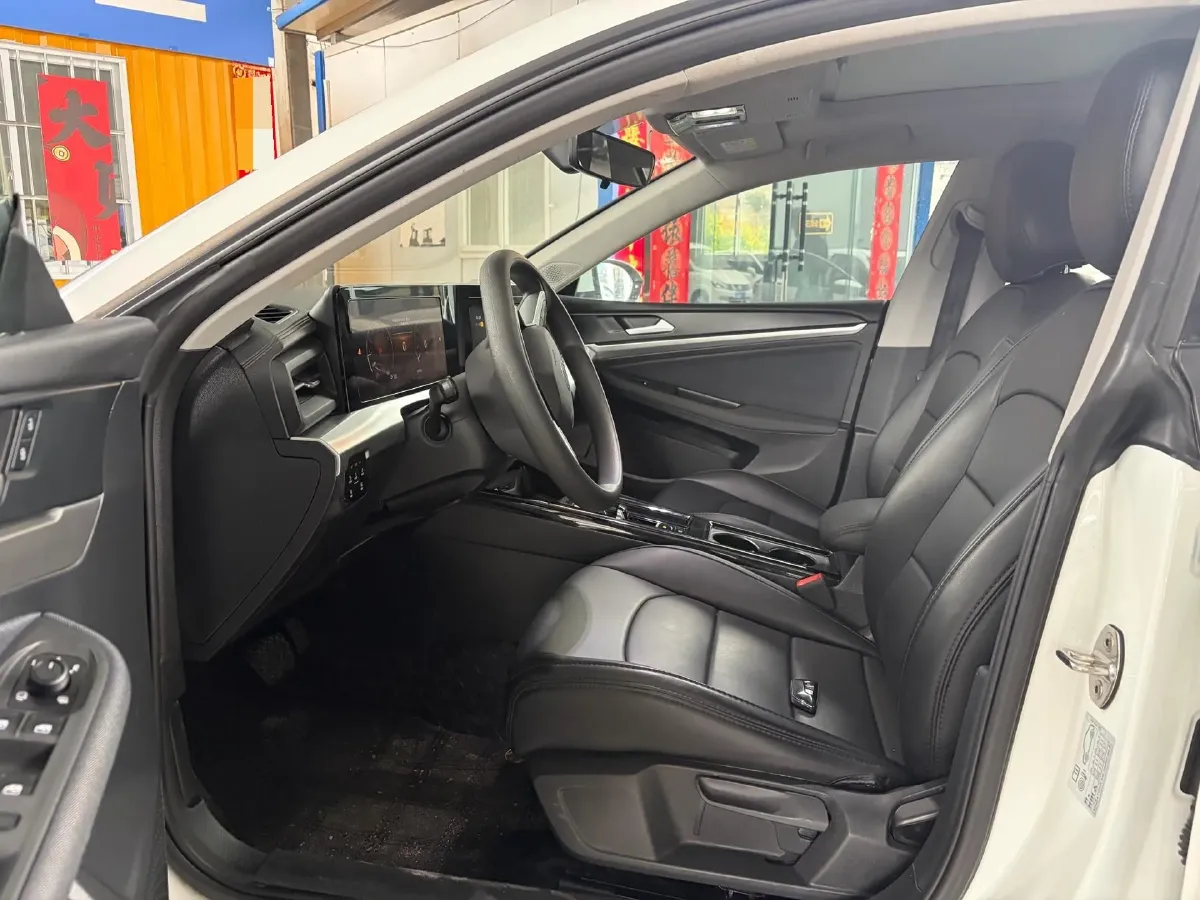 2024 Volkswagen Lamando 1.2T 116HP L4 7DCT,autocango,china used car exporter,china ev exporter,chinese used car exporter,chinese used ev exporter