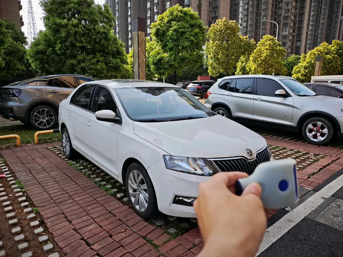 2018 Skoda Rapid 1.6L 110HP L4 5MT,autocango,china used car exporter,china ev exporter,chinese used car exporter,chinese used ev exporter