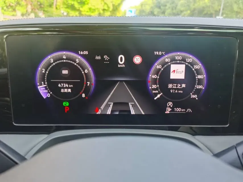 2024 Volkswagen Magotan 2.0T 220HP L4 7DCT,autocango,china used car exporter,china ev exporter,chinese used car exporter,chinese used ev exporter