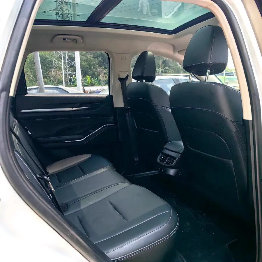 2021 Haval H6 2.0T 211HP L4 7DCT,autocango,china used car exporter,china ev exporter,chinese used car exporter,chinese used ev exporter