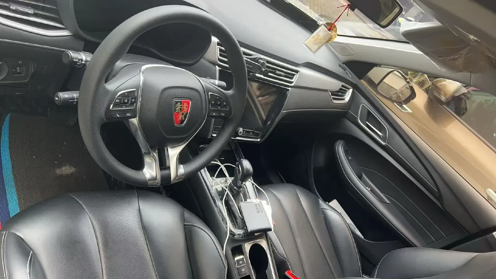 2020 Roewe i5 1.5L 120HP L4 CVT,autocango,china used car exporter,china ev exporter,chinese used car exporter,chinese used ev exporter