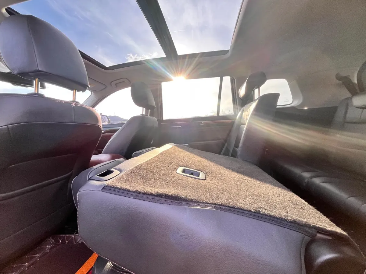 2017 GAC Trumpchi GS8 2.0T 201HP L4 6AT,autocango,china used car exporter,china ev exporter,chinese used car exporter,chinese used ev exporter