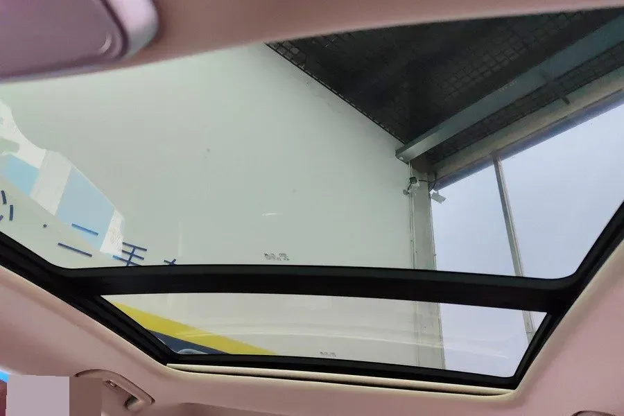 2023 HongQi H5 2.0T 224HP L4 8AT,autocango,china used car exporter,china ev exporter,chinese used car exporter,chinese used ev exporter