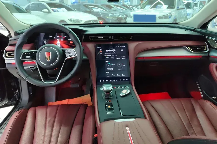 2023 HongQi H5 2.0T 224HP L4 8AT,autocango,china used car exporter,china ev exporter,chinese used car exporter,chinese used ev exporter