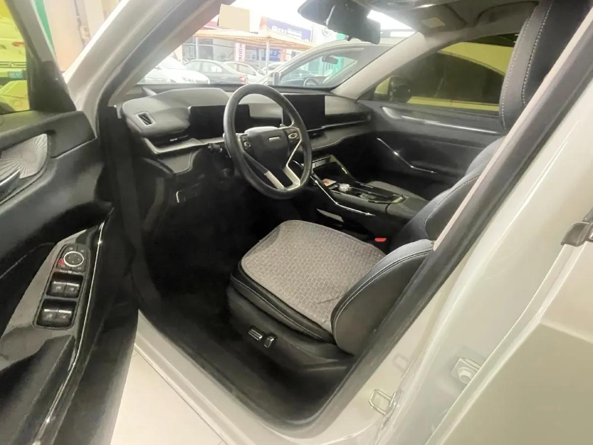 2021 Haval H6 2.0T 211HP L4 7DCT,autocango,china used car exporter,china ev exporter,chinese used car exporter,chinese used ev exporter