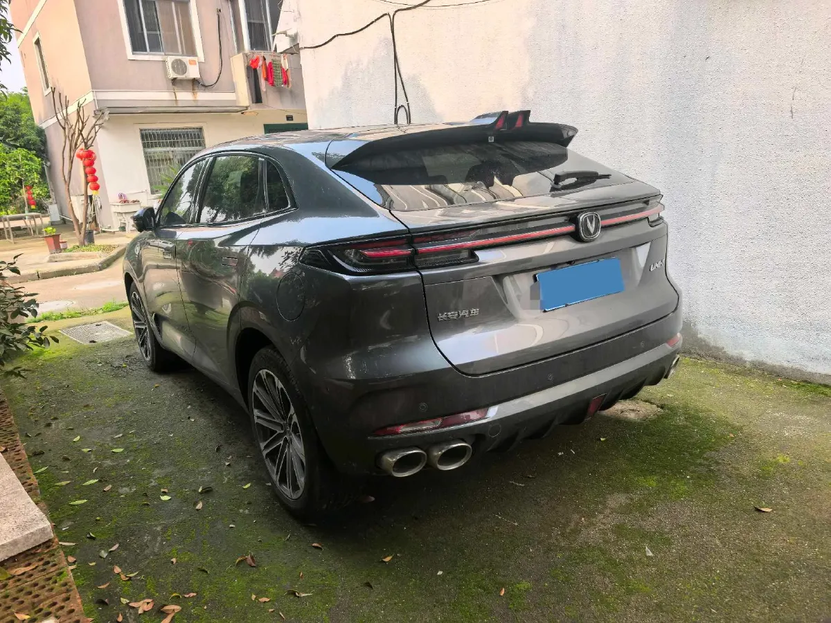 2021 ChangAn UNI-K 2.0T 233HP L4 8AT,autocango,china used car exporter,china ev exporter,chinese used car exporter,chinese used ev exporter