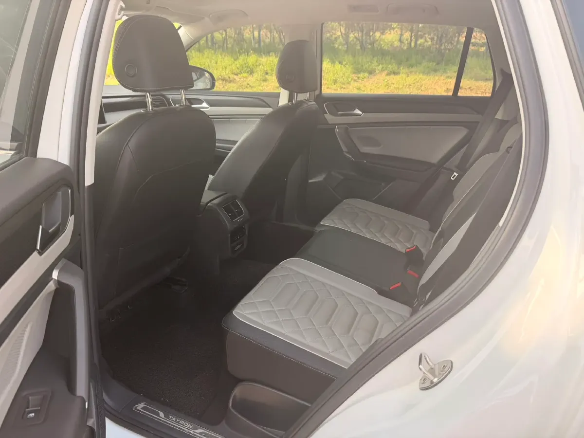 2024 Volkswagen Tayron 1.5T 160HP L4 7DCT,autocango,china used car exporter,china ev exporter,chinese used car exporter,chinese used ev exporter