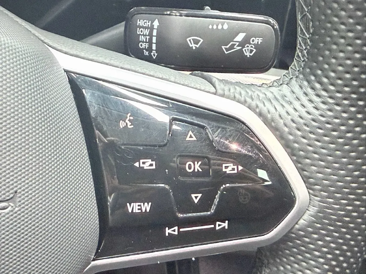 2023 Volkswagen Passat 1.4T 150HP L4 7DCT,autocango,china used car exporter,china ev exporter,chinese used car exporter,chinese used ev exporter