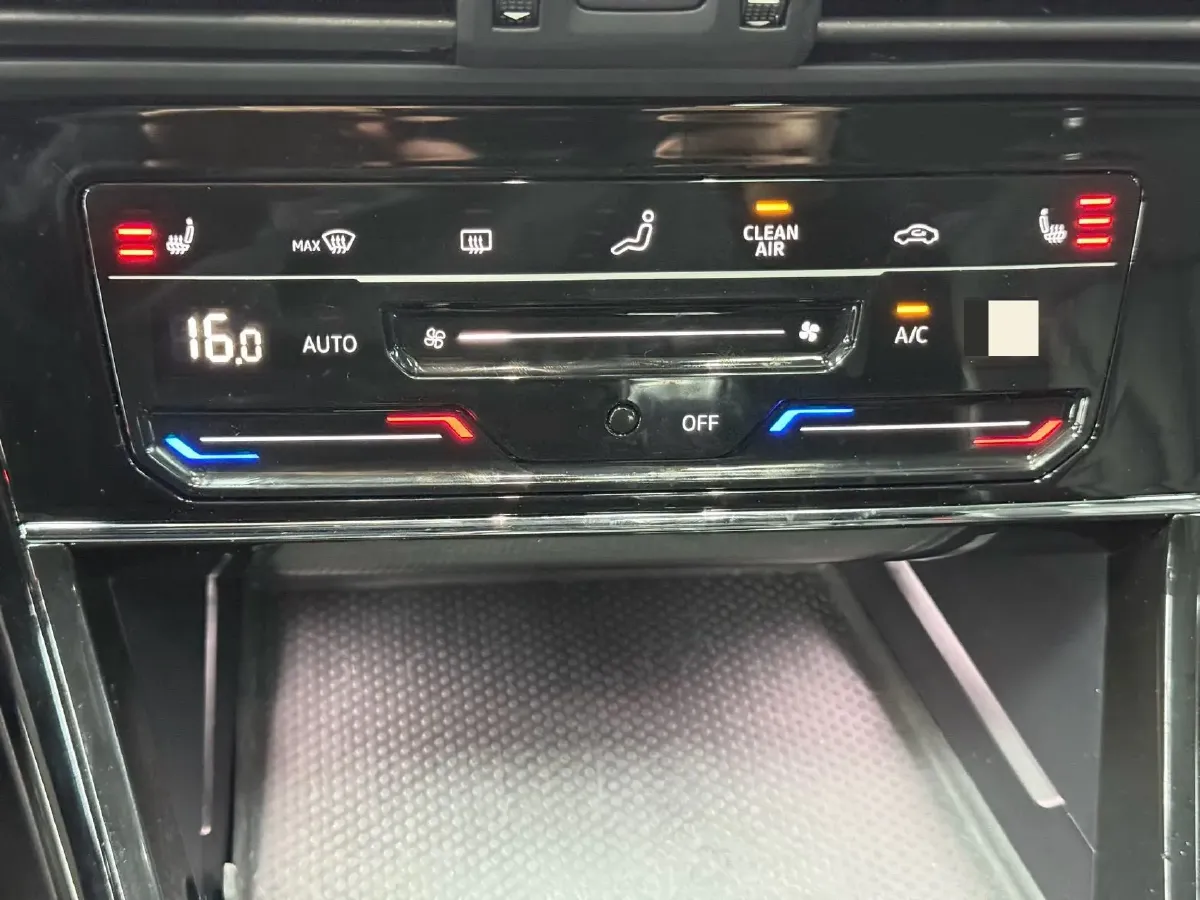 2023 Volkswagen Passat 1.4T 150HP L4 7DCT,autocango,china used car exporter,china ev exporter,chinese used car exporter,chinese used ev exporter