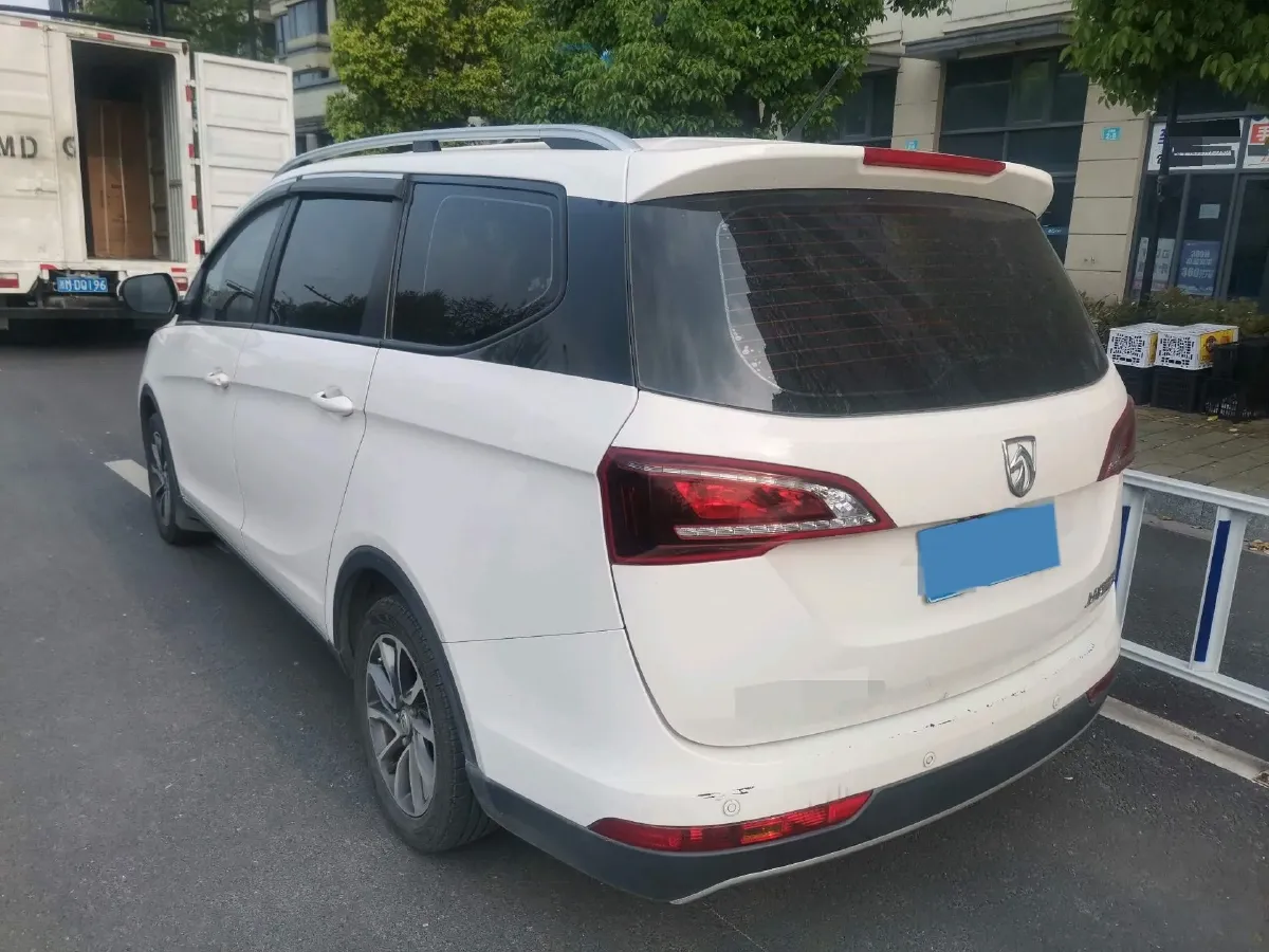 2019 BaoJun 730 1.5T 147HP L4 CVT,autocango,china used car exporter,china ev exporter,chinese used car exporter,chinese used ev exporter