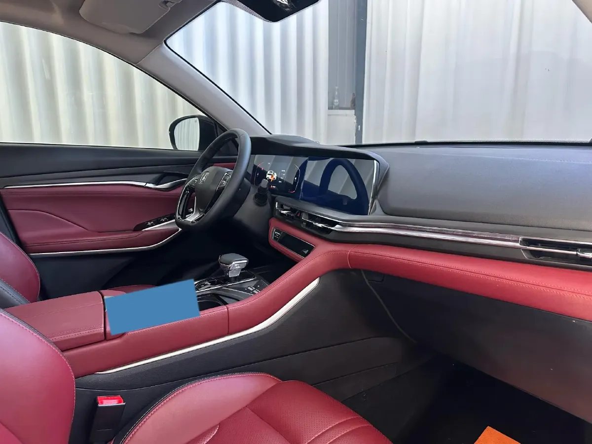 2020 ChangAn CS75 Plus 2.0T 233HP L4 8AT,autocango,china used car exporter,china ev exporter,chinese used car exporter,chinese used ev exporter