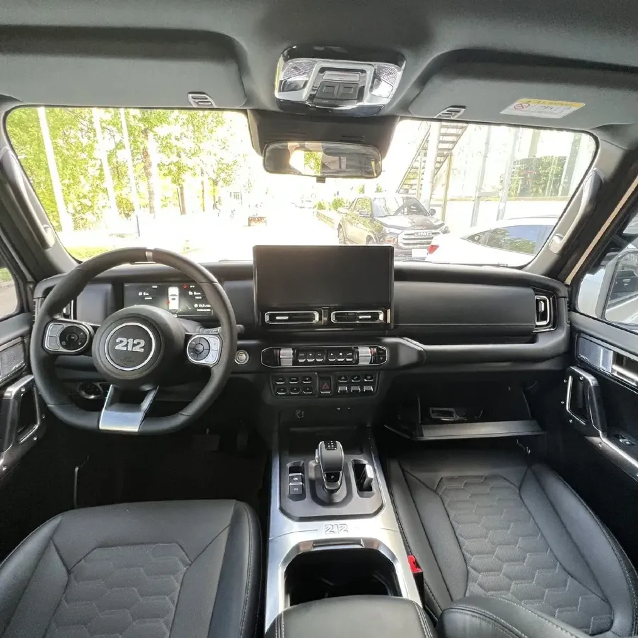 2024 212 212 T01 2.0T 252HP L4 8AT,autocango,china used car exporter,china ev exporter,chinese used car exporter,chinese used ev exporter