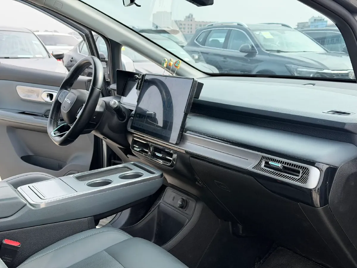 2022 Geely Okavango 1.8T 184HP L4 7DCT,autocango,china used car exporter,china ev exporter,chinese used car exporter,chinese used ev exporter