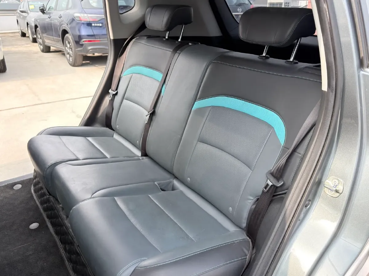 2022 Geely Okavango 1.8T 184HP L4 7DCT,autocango,china used car exporter,china ev exporter,chinese used car exporter,chinese used ev exporter