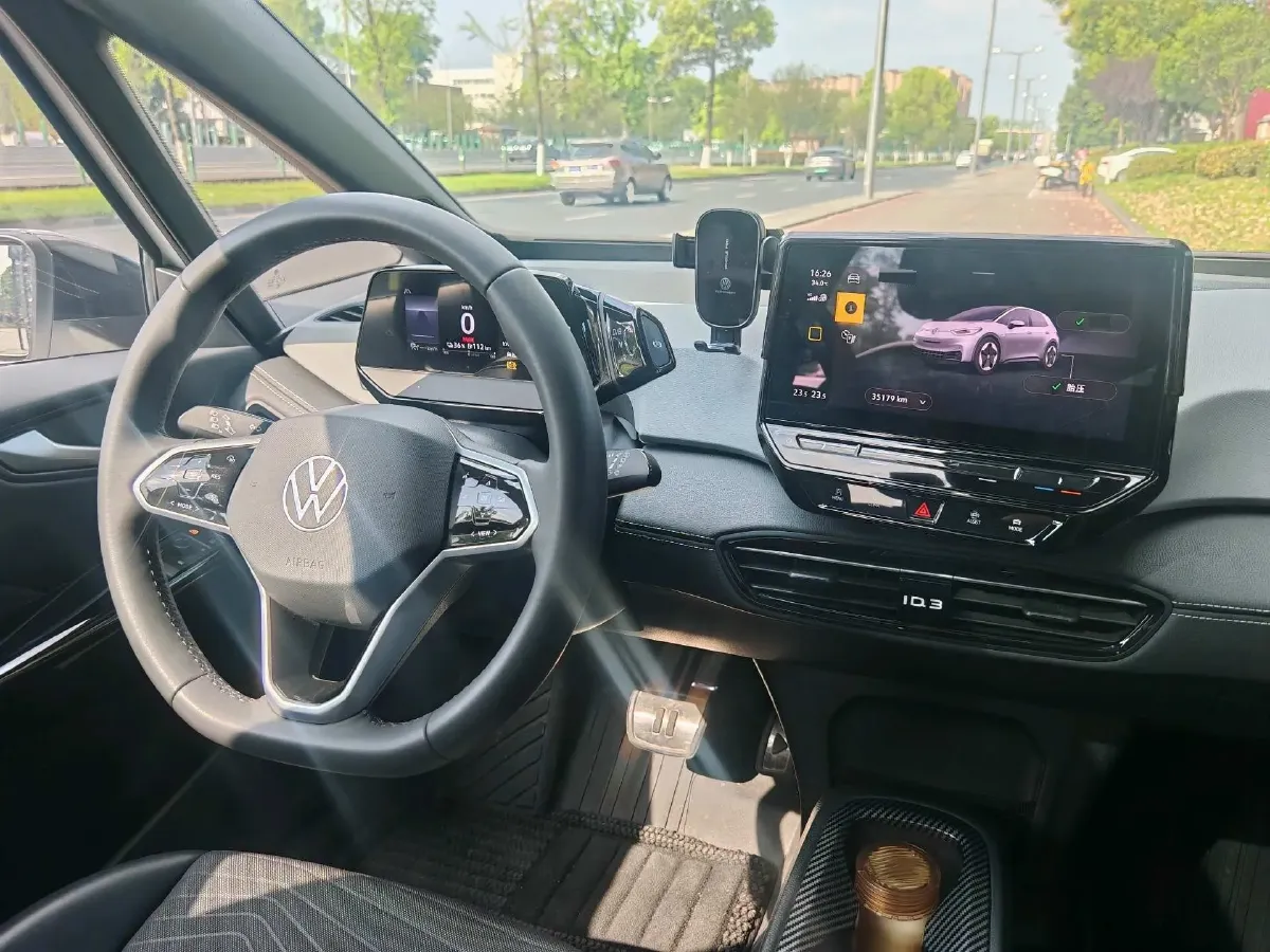 2024 Volkswagen ID.3 BEV 52.8KWH,autocango,china used car exporter,china ev exporter,chinese used car exporter,chinese used ev exporter