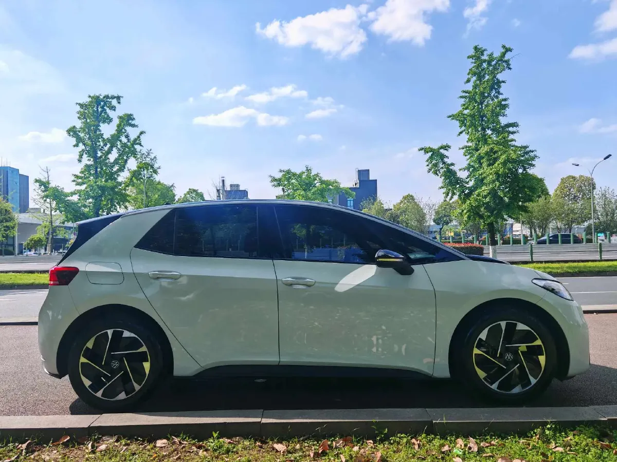 2024 Volkswagen ID.3 BEV 52.8KWH,autocango,china used car exporter,china ev exporter,chinese used car exporter,chinese used ev exporter
