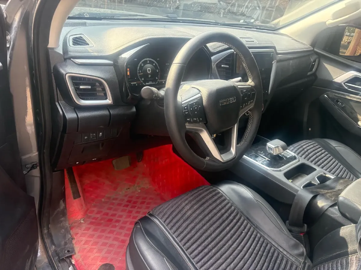 2025 Isuzu LingTuo 2.5T 150HP L4 8AT,autocango,china used car exporter,china ev exporter,chinese used car exporter,chinese used ev exporter