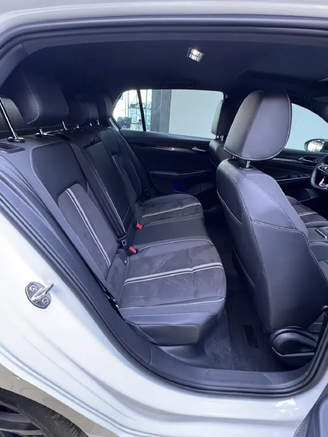 2021 Volkswagen Golf 1.4T 150HP L4 7DCT,autocango,china used car exporter,china ev exporter,chinese used car exporter,chinese used ev exporter