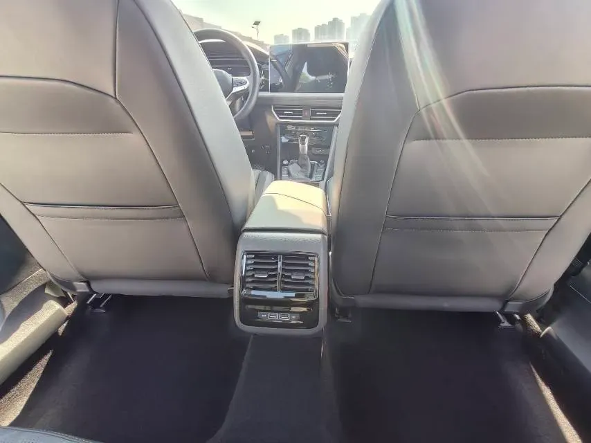 2023 Volkswagen Sagitar 1.5T 160HP L4 7DCT,autocango,china used car exporter,china ev exporter,chinese used car exporter,chinese used ev exporter