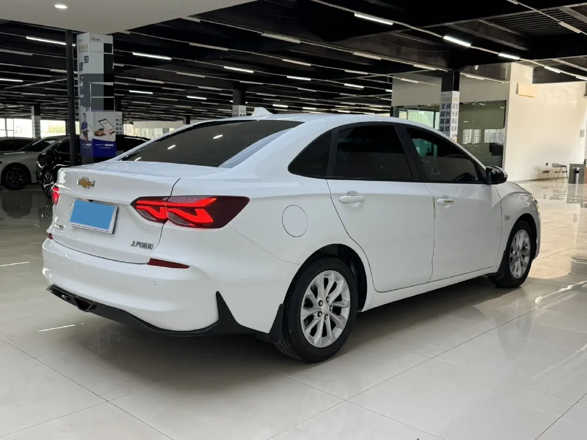 2023 Chevrolet Monza 1.5L 113HP L4 6DCT,autocango,china used car exporter,china ev exporter,chinese used car exporter,chinese used ev exporter