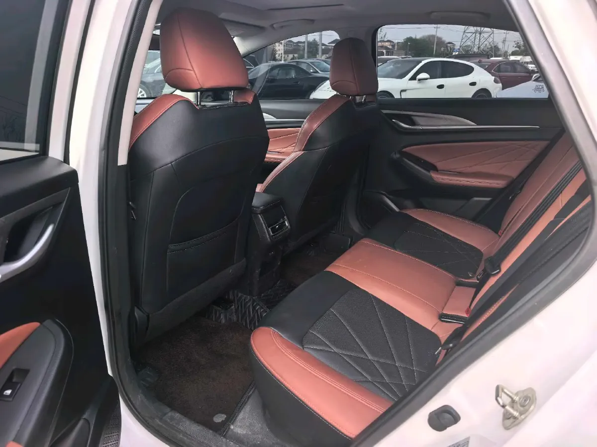 2023 ChangAn Eado 1.4T 160HP L4 7DCT,autocango,china used car exporter,china ev exporter,chinese used car exporter,chinese used ev exporter