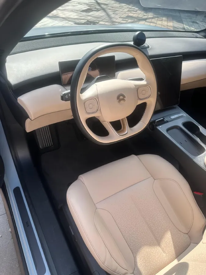 2022 JunTian HeiWuShi Youth 2.0T 203HP L4 6AT,autocango,china used car exporter,china ev exporter,chinese used car exporter,chinese used ev exporter