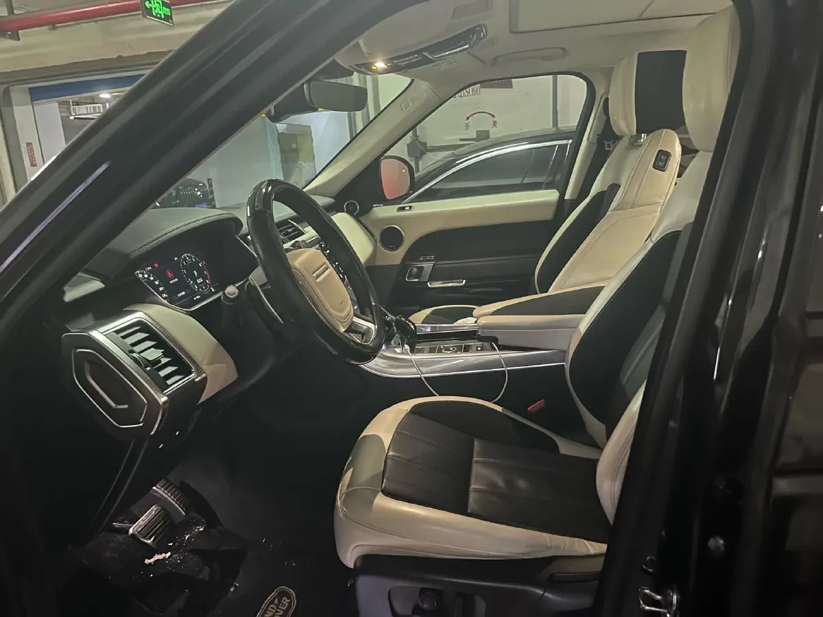 2022 Land Rover Range Rover Sport 3.0T 400HP L6 8AT,autocango,china used car exporter,china ev exporter,chinese used car exporter,chinese used ev exporter