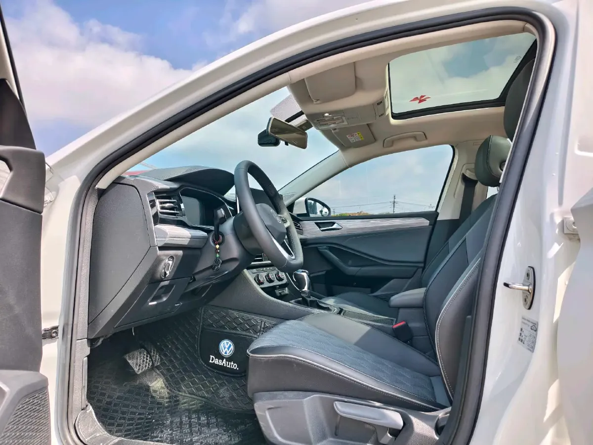 2023 Volkswagen Sagitar 1.4T 150HP L4 7DCT,autocango,china used car exporter,china ev exporter,chinese used car exporter,chinese used ev exporter